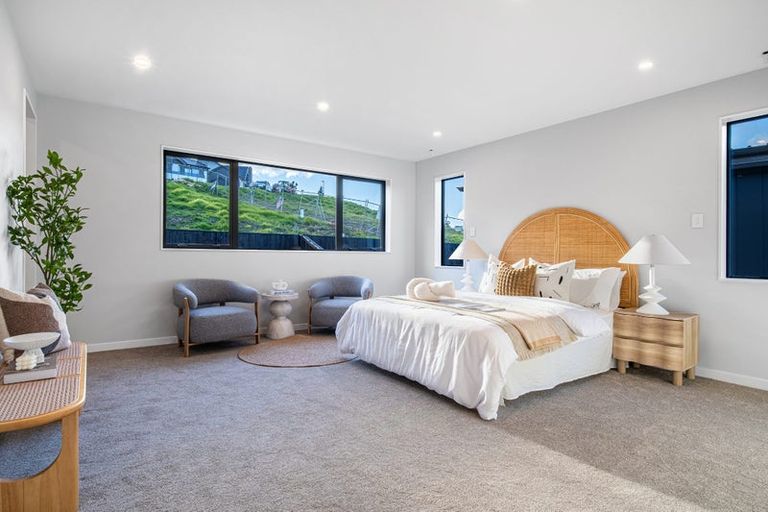 Photo of property in 14 Streamview Way, Long Bay, Auckland, 0630