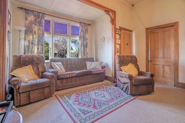 Photo of property in 8 Fraser Street, Clyde, 9330