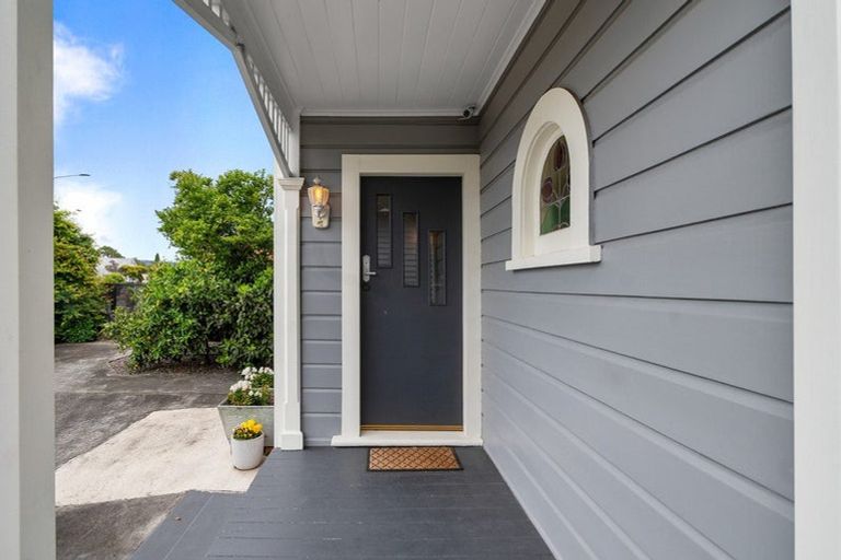 Photo of property in 298 Ruahine Street, Terrace End, Palmerston North, 4410