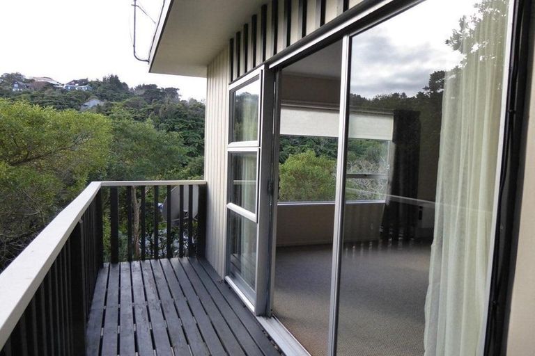 Photo of property in 19 Harbour View Road, Harbour View, Lower Hutt, 5010