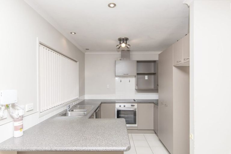 Photo of property in 3 Fitchburg Place, Mangere, Auckland, 2022