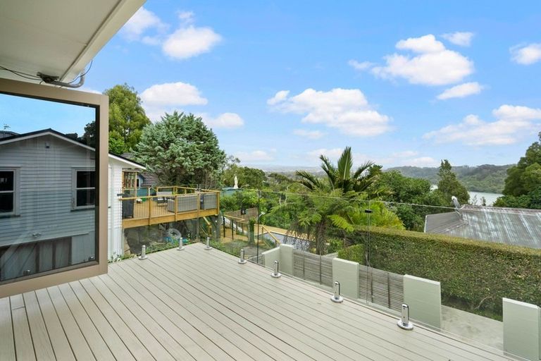 Photo of property in 1/15 Pemberton Avenue, Bayview, Auckland, 0629
