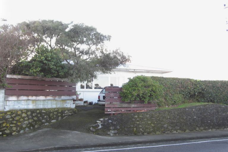 Photo of property in 22 Wharemauku Road, Raumati Beach, Paraparaumu, 5032