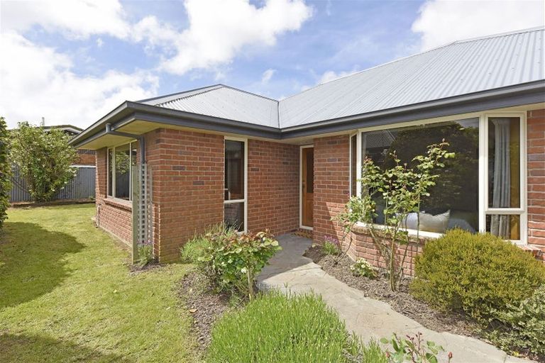 Photo of property in 6a Bentley Street, Russley, Christchurch, 8042