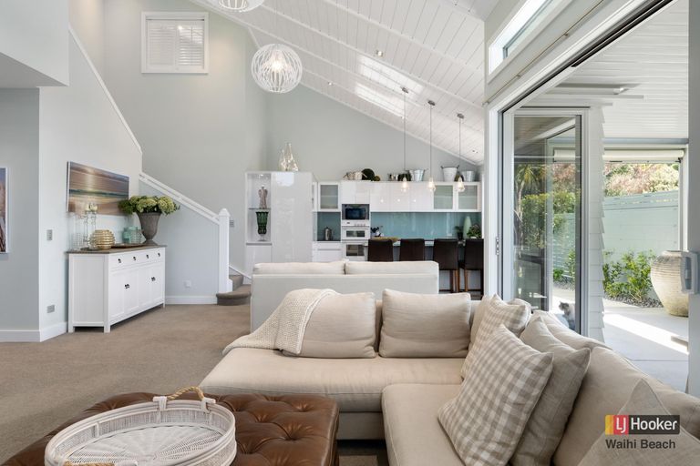 Photo of property in 7 Ian Place, Waihi Beach, 3611