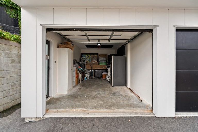 Photo of property in 11 Cavendish Square, Strathmore Park, Wellington, 6022