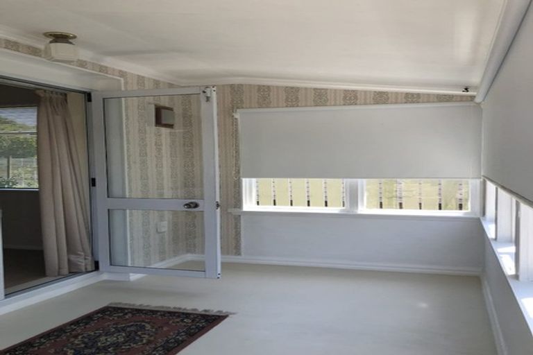 Photo of property in 13 Kent Street, Levin, 5510