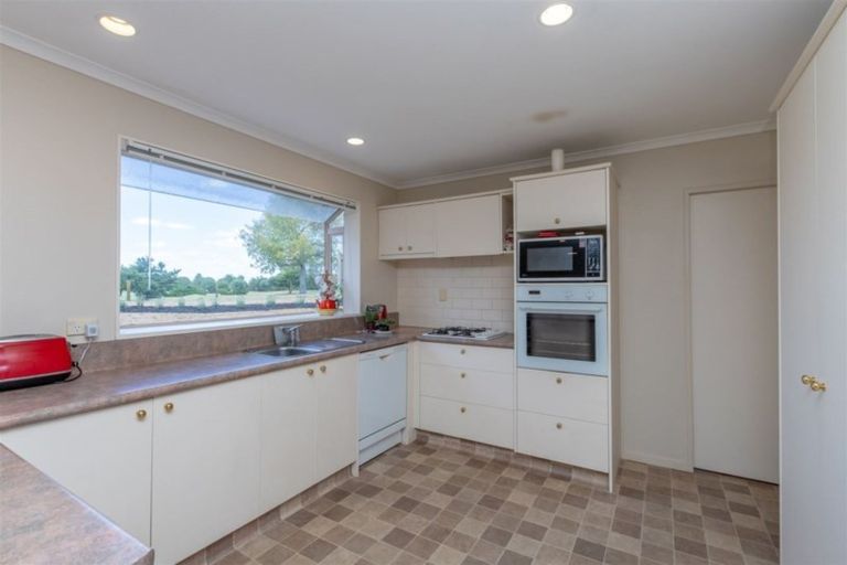 Photo of property in 12 Cadman Court, Rototuna, Hamilton, 3210