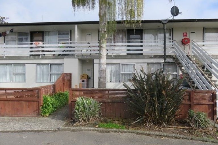 Photo of property in 3/5 Tralee Place, Hillcrest, Hamilton, 3216