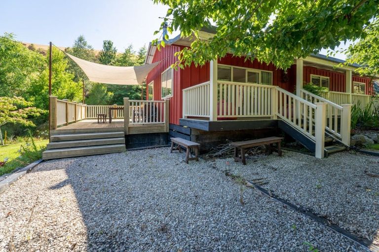 Photo of property in 25 Totara View Road, Wakefield, 7095