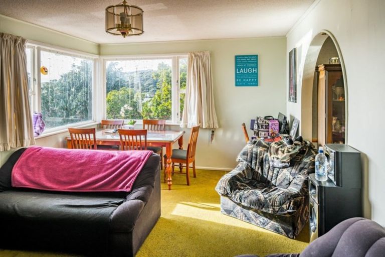 Photo of property in 24 Taupo Crescent, Plimmerton, Porirua, 5026