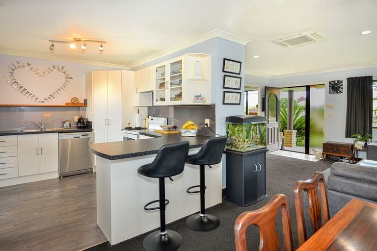 Photo of property in 13 Margaret Place, Lytton West, Gisborne, 4010