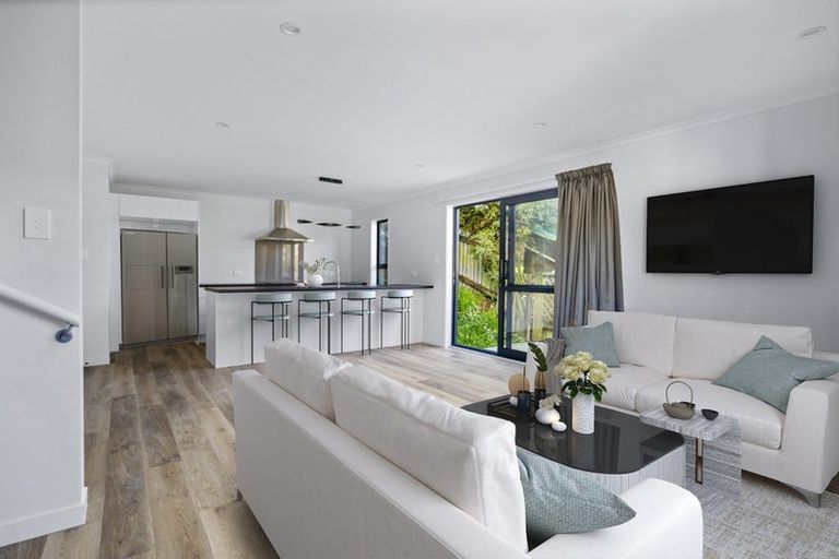 Photo of property in 5 Massey Street, Tawa, Wellington, 5028