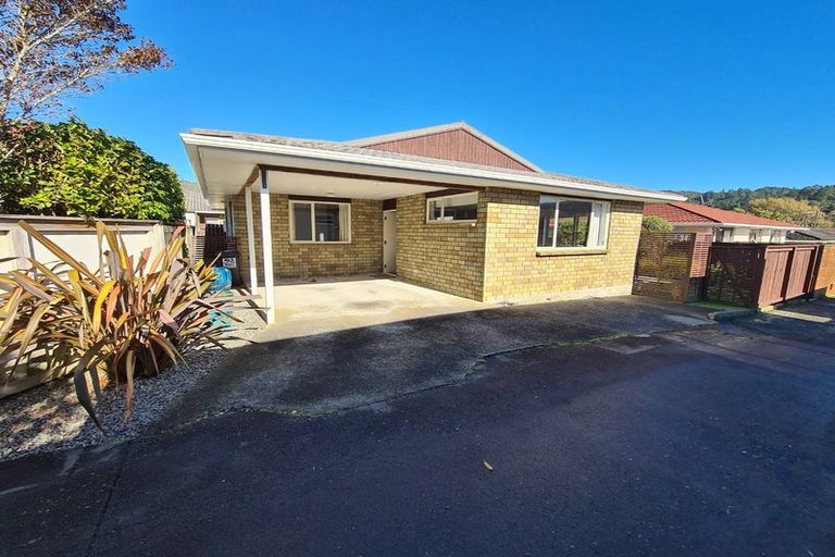 Photo of property in 2/34 Montgomery Street, Stokes Valley, Lower Hutt, 5019