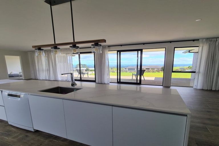 Photo of property in 15 Lawrence Carter Drive, Bombay, 2675