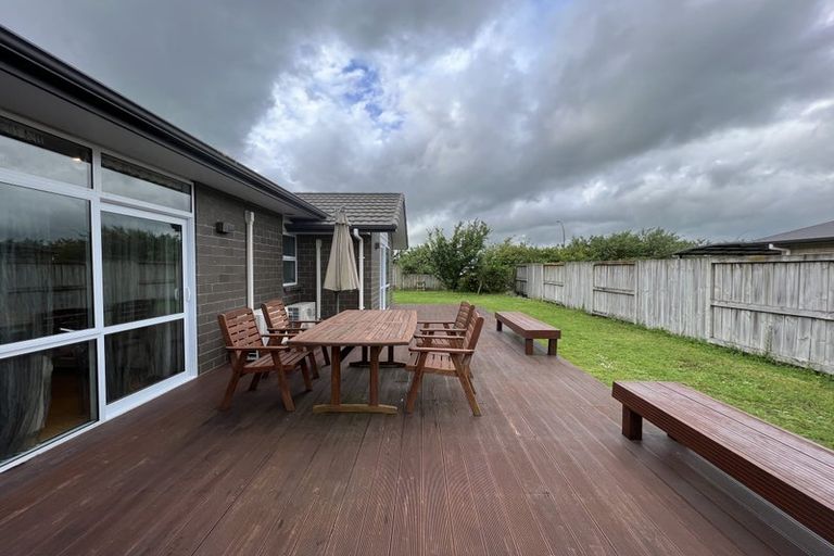 Photo of property in 13 Allgood Place, Rototuna North, Hamilton, 3210