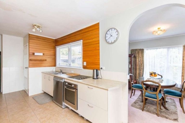 Photo of property in 258 Pakuranga Road, Pakuranga Heights, Auckland, 2010