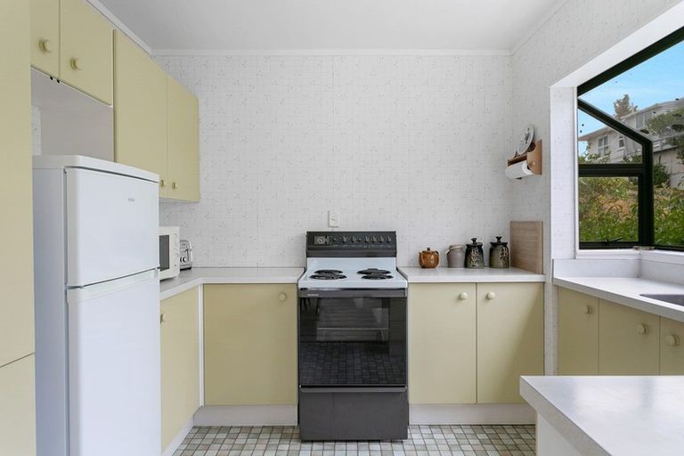 Photo of property in 2/6 Kowhai Road, Rainbow Point, Taupo, 3330