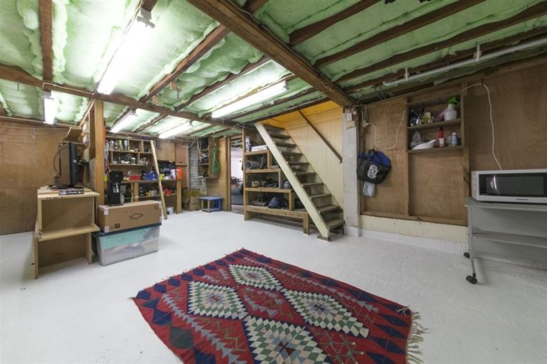 Photo of property in 10 Murray Road, Te Atatu Peninsula, Auckland, 0610