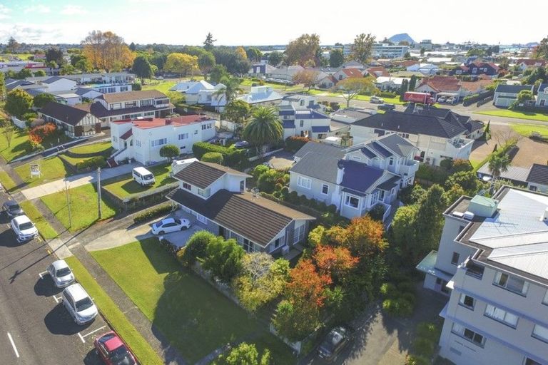 Photo of property in 2/19 Sixth Avenue, Tauranga, 3110