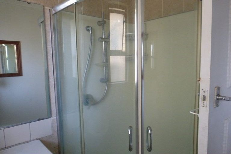 Photo of property in 54 Astley Avenue, New Lynn, Auckland, 0600