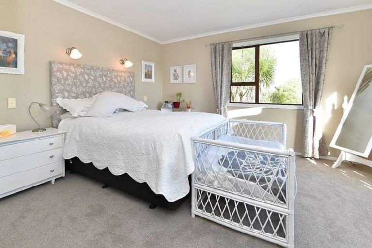 Photo of property in 14 Foster Crescent, Snells Beach, 0920