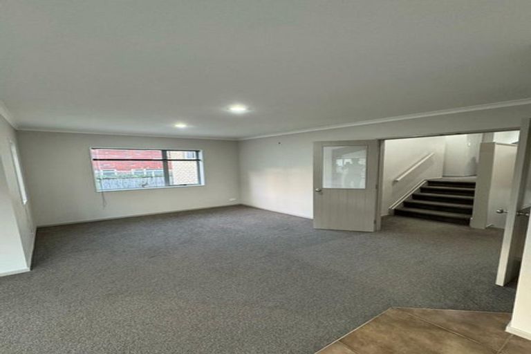 Photo of property in 20 Mission Heights Drive, Flat Bush, Auckland, 2016
