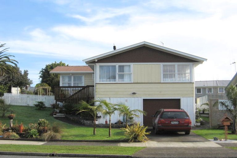 Photo of property in 4 Winston Street, Tikipunga, Whangarei, 0112