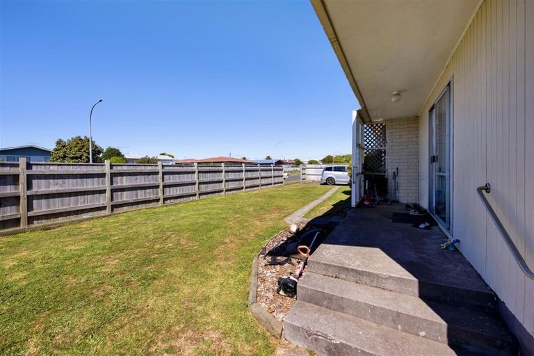 Photo of property in 2 Sole Avenue, Bell Block, New Plymouth, 4312