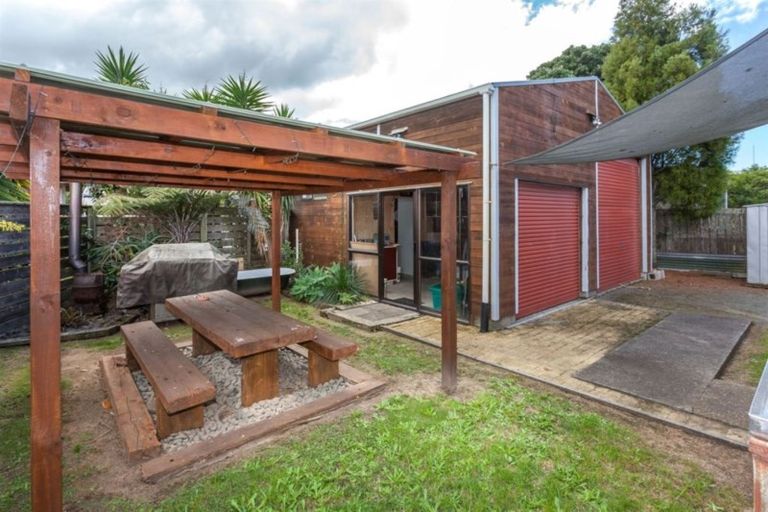 Photo of property in 128a Achilles Avenue, Whangamata, 3620