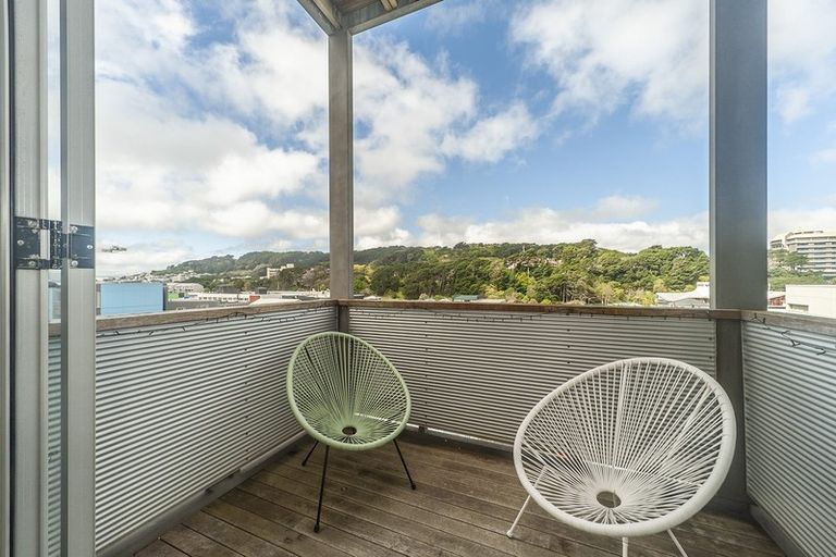 Photo of property in Vespa Apartments, 303/20 Hanson Street, Mount Cook, Wellington, 6021