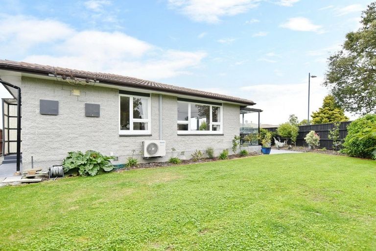Photo of property in 327a Burwood Road, Burwood, Christchurch, 8083