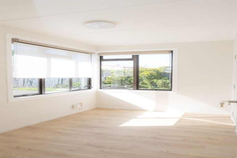 Photo of property in 12 Pomaria Road, Henderson, Auckland, 0610