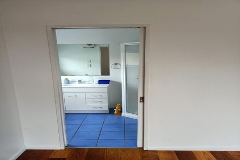 Photo of property in 7 Morpeth Street, Johnsonville, Wellington, 6037