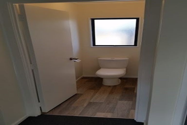 Photo of property in 2/41 Vine Street, Mangere East, Auckland, 2024