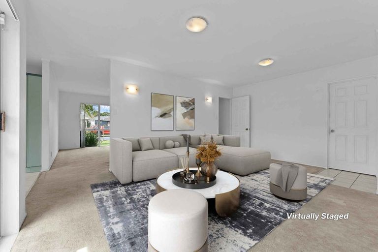 Photo of property in 70 Tington Avenue, Wattle Downs, Auckland, 2103
