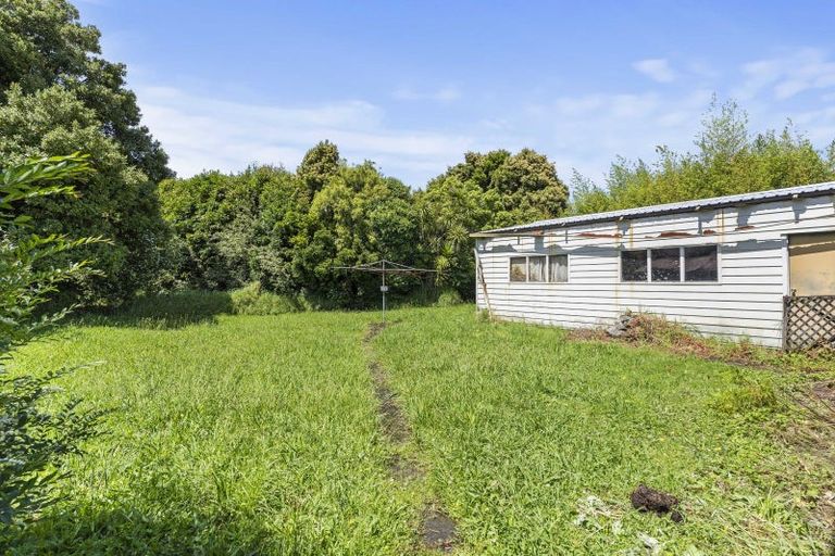 Photo of property in 5 Barnfield Place, Glendene, Auckland, 0602