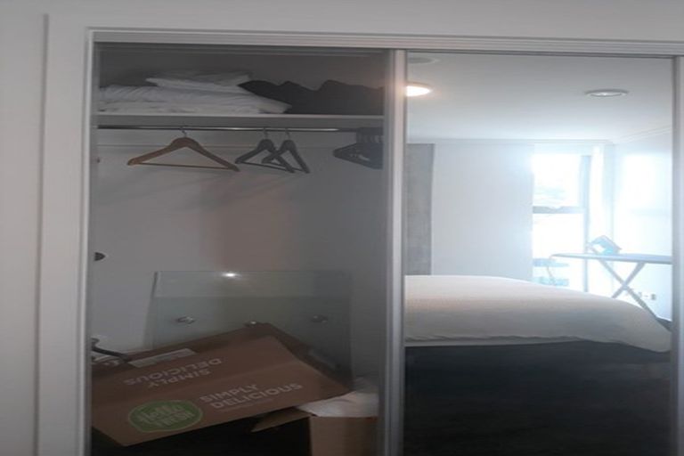 Photo of property in Frame Apartments, 903/111 Molesworth Street, Thorndon, Wellington, 6011