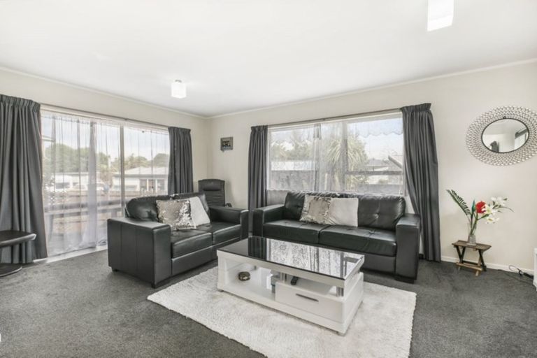 Photo of property in 2/79 Clark Road, Pahurehure, Papakura, 2113