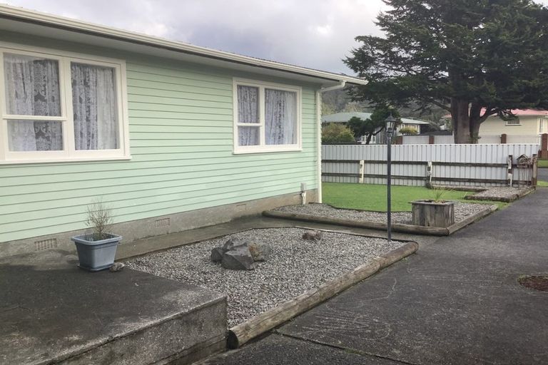 Photo of property in 46 Meremere Street, Wainuiomata, Lower Hutt, 5014