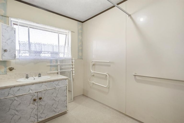 Photo of property in 8/19 Oxford Street, Te Puke, 3119