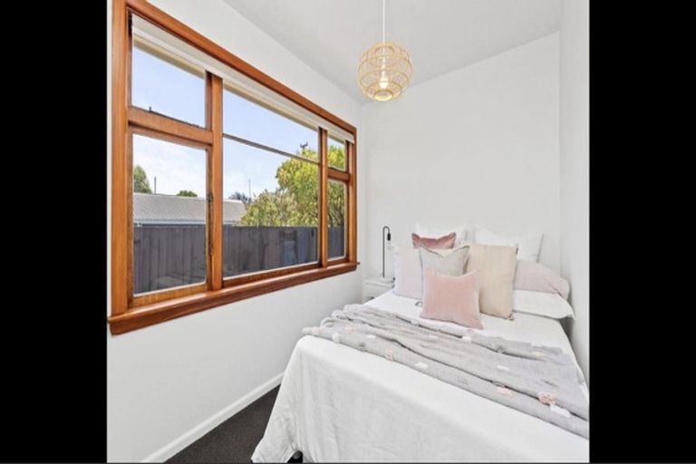 Photo of property in 11 Estuary Road, New Brighton, Christchurch, 8061