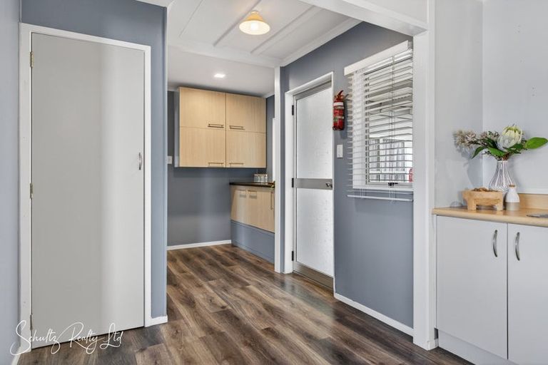 Photo of property in 27 Hurndall Street East, Maungaturoto, 0520