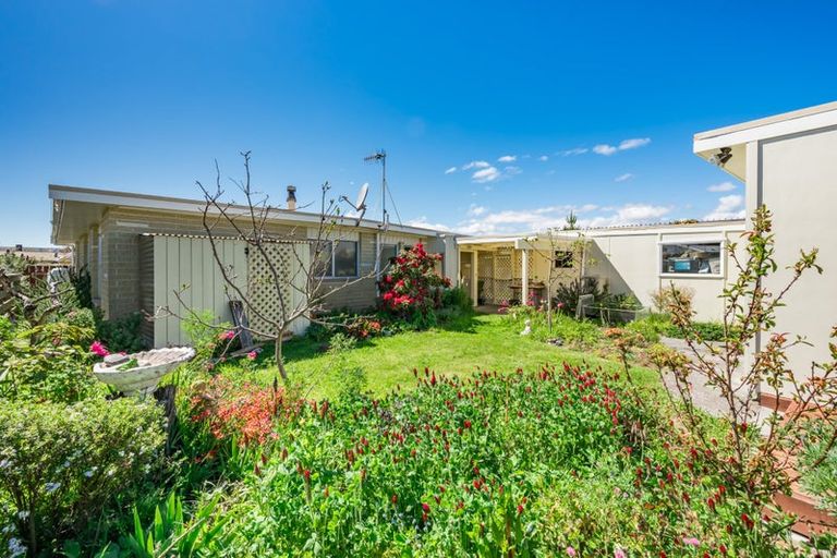 Photo of property in 5 Callender Terrace, Paraparaumu Beach, Paraparaumu, 5032