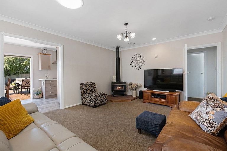 Photo of property in 5 Beth Street, Trentham, Upper Hutt, 5018