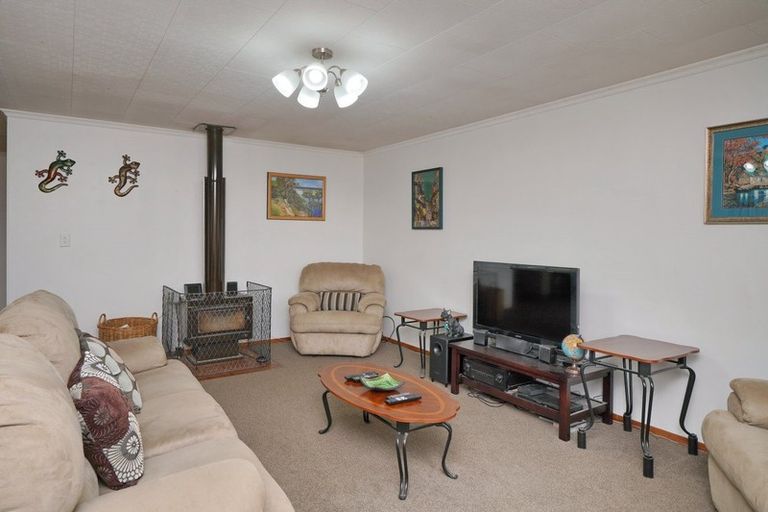 Photo of property in 10 Gibbs Drive, Woodend, 7610