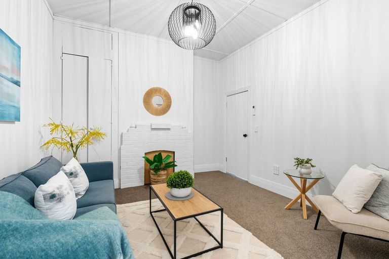 Photo of property in 77 Wesley Street, South Dunedin, Dunedin, 9012