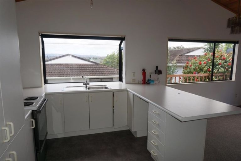 Photo of property in 4/3 Henry Street, Avondale, Auckland, 1026