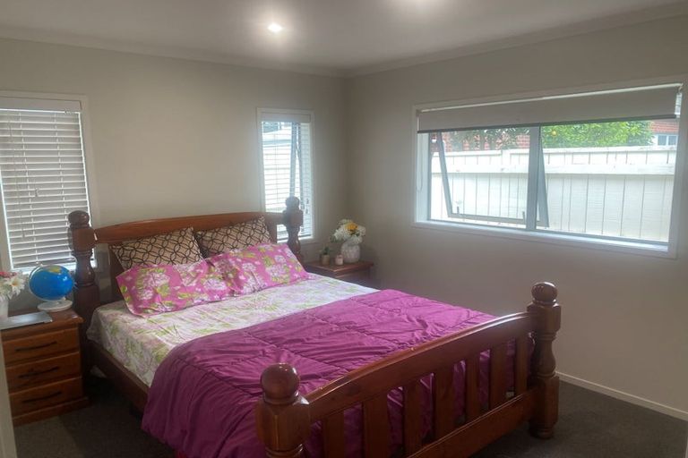 Photo of property in 122a Waterloo Road, Hutt Central, Lower Hutt, 5010