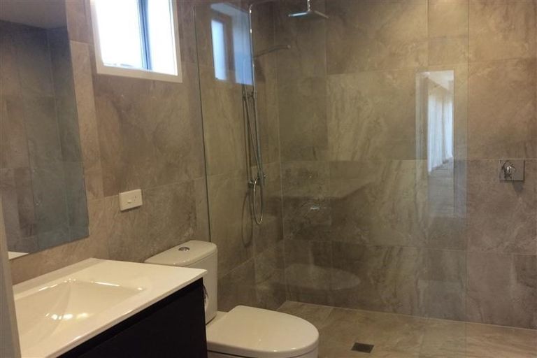 Photo of property in 5 Kincaid Place, Arthurs Point, Queenstown, 9371